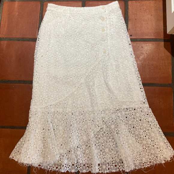 Free People Dresses & Skirts - Free People women's tiered lace/broderie anglaise midi skirt - size 6